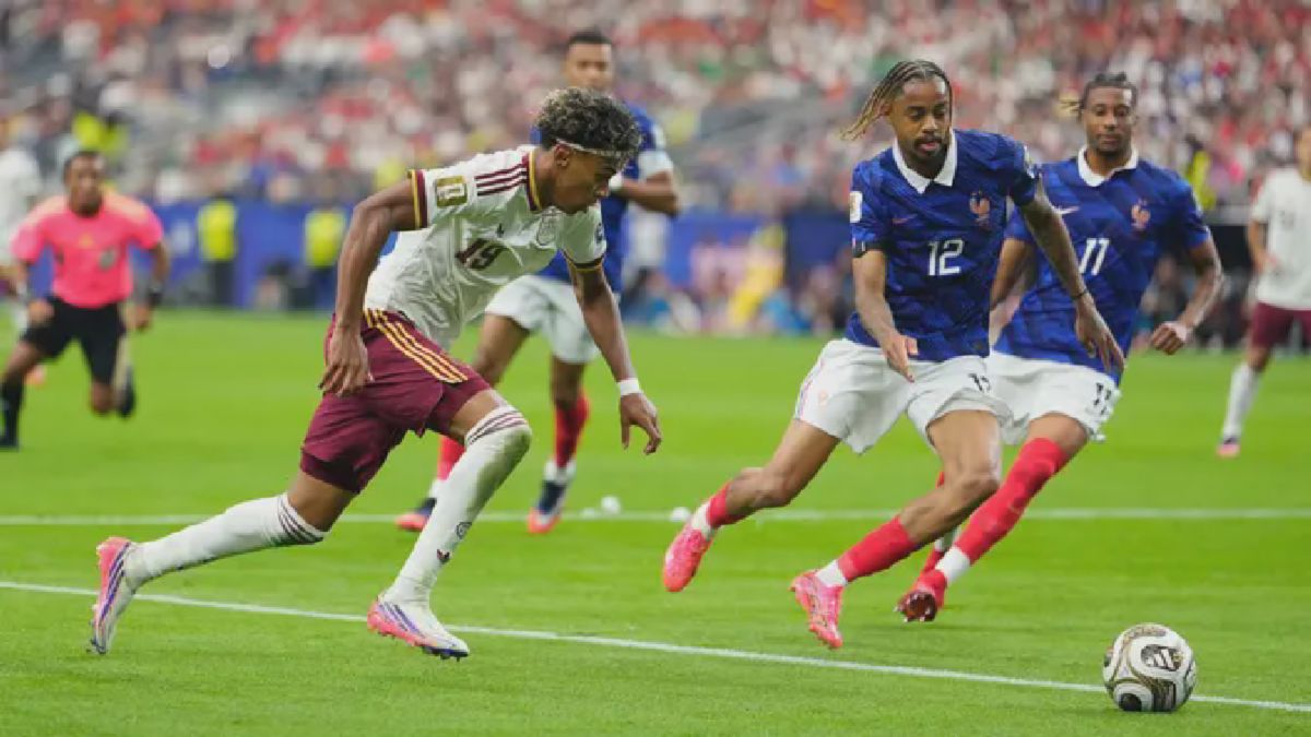 Lamine Yamal Duel Sengit dengan Barcola di Semifinal Piala Dunia 2026