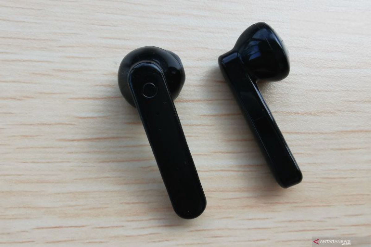 Ahli Mengungkap Keamanan TWS, Earphone Kabel, dan Tips Smartphone
