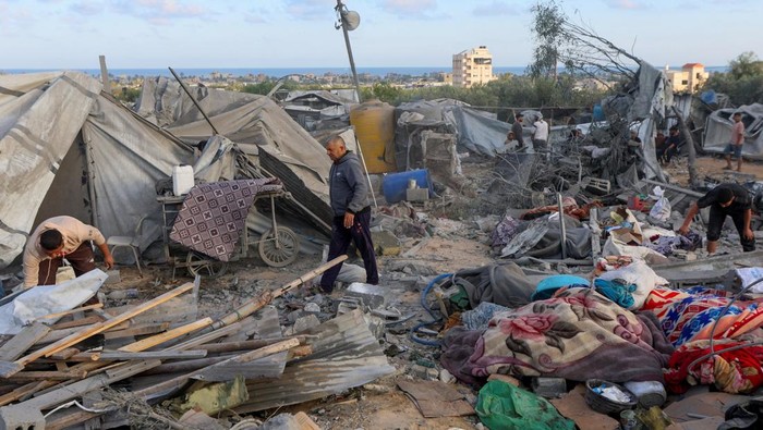 Keji Serangan Israel Tewaskan 8 Orang di Gaza, Termasuk Ibu-Anak