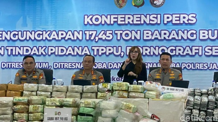 Operasi Peredaran Obat Keras Berkedok Toko Kosmetik Dibongkar, 635 Tersangka Diamankan