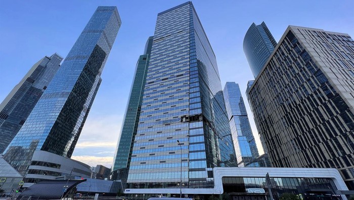Tegang, Rusia Cegat Puluhan Drone di Langit Moskow, Empat Bandara Ditutup Sementara