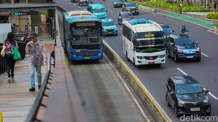 HUT ke-499 Jakarta, Naik TransJakarta, LRT dan MRT Cuma Rp 1 Hari Ini