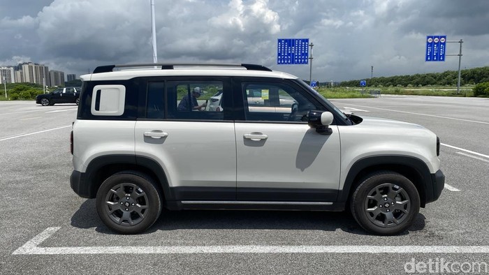 SUV Boxy Listrik Wuling Harga Rp 200 Jutaan: Spesifikasi dan Prospek di Indonesia