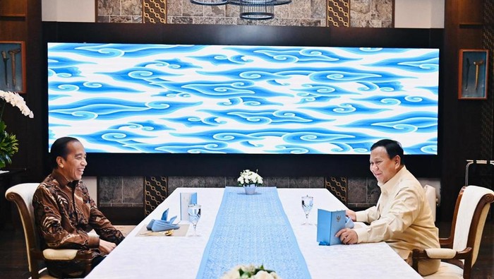 Selain Kirim Karangan Bunga, Prabowo Telepon Jokowi Ucapkan Ulang Tahun ke-65