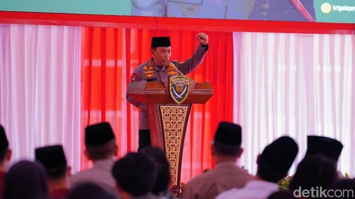Kapolri Hadiri Penutupan Diklatsarnas Brigade Persis, Serukan Jaga Persatuan-Kesatuan