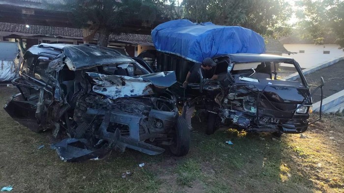 Kecelakaan Maut Mobil Taruna Vs Pikap di Magelang, Satu Korban Meninggal Dunia