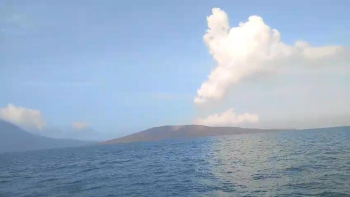 Status Gunung Anak Krakatau Naik ke Level Siaga, Warga Pesisir dan Pelayaran Diimbau Waspada