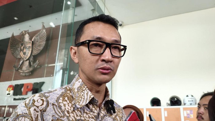 KPK Tegaskan Pengembalian Amplop Tak Hapus Unsur Pidana meski Menteri Kehutanan Sudah Kembalikan ke Bupati Kuansing