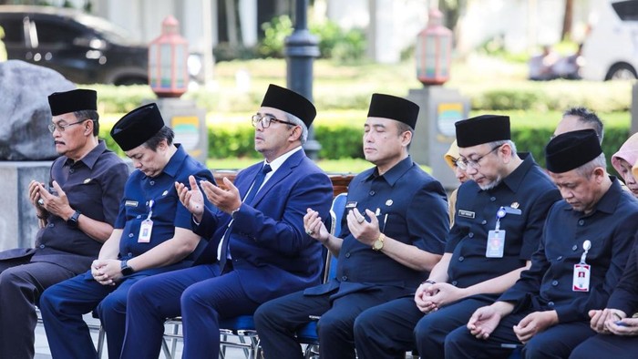 Farhan dan Erwin Tampil Kompak di Pelantikan ASN, Redam Isu Keretakan