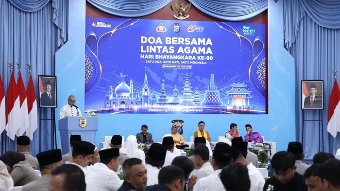Polda Riau Gelar Doa Lintas Agama, Refleksi 80 Tahun Pengabdian Bhayangkara