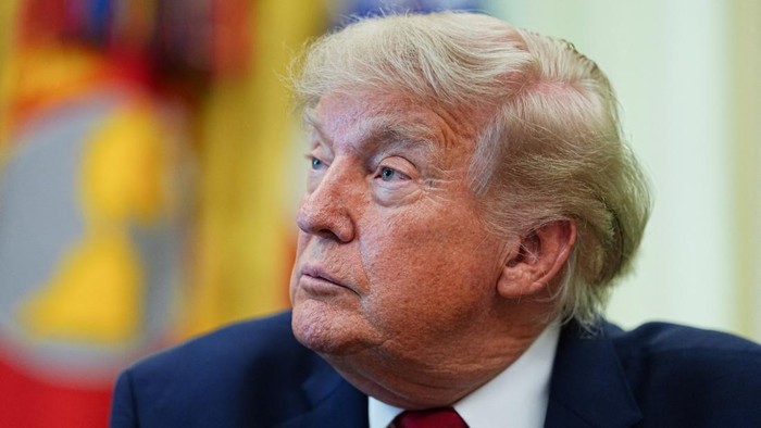 Polemik Trump Intervensi Kartu Merah Balogun
