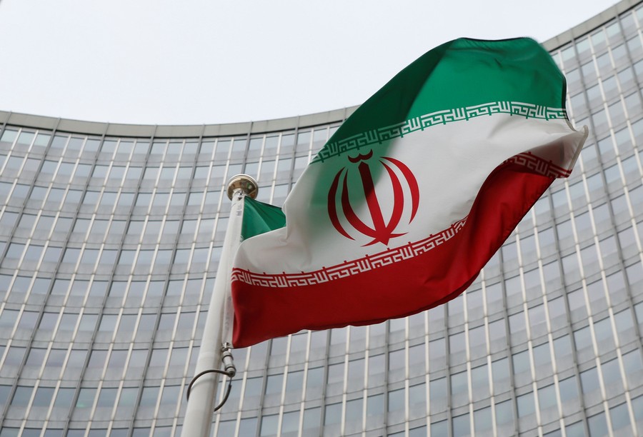 Teheran - Menteri Pertahanan Israel, Israel Katz, menyatakan bahwa Israel menargetkan pembunuhan terhadap pemimpin terti