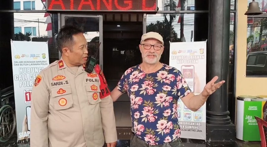 Turis Prancis Apresiasi Polisi Tangkap Pelaku Jambret HP-nya di Kota Tua