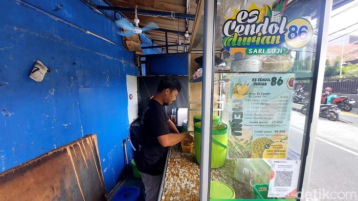 Tinggal Scan, QRIS BRI Jadi Andalan Pedagang Es Cendol di Benhil