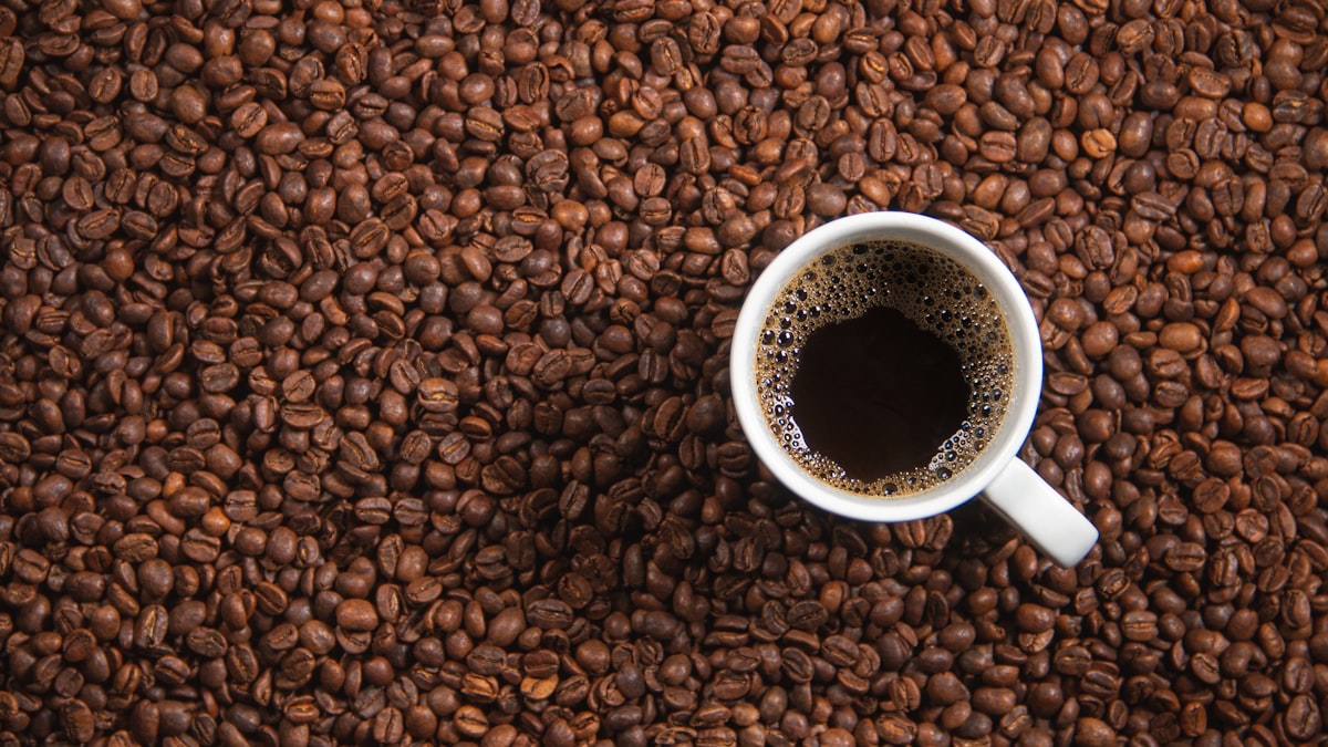 Batas Aman Minum Kopi: Kenali Efek Samping Kafein Sebelum Terlambat