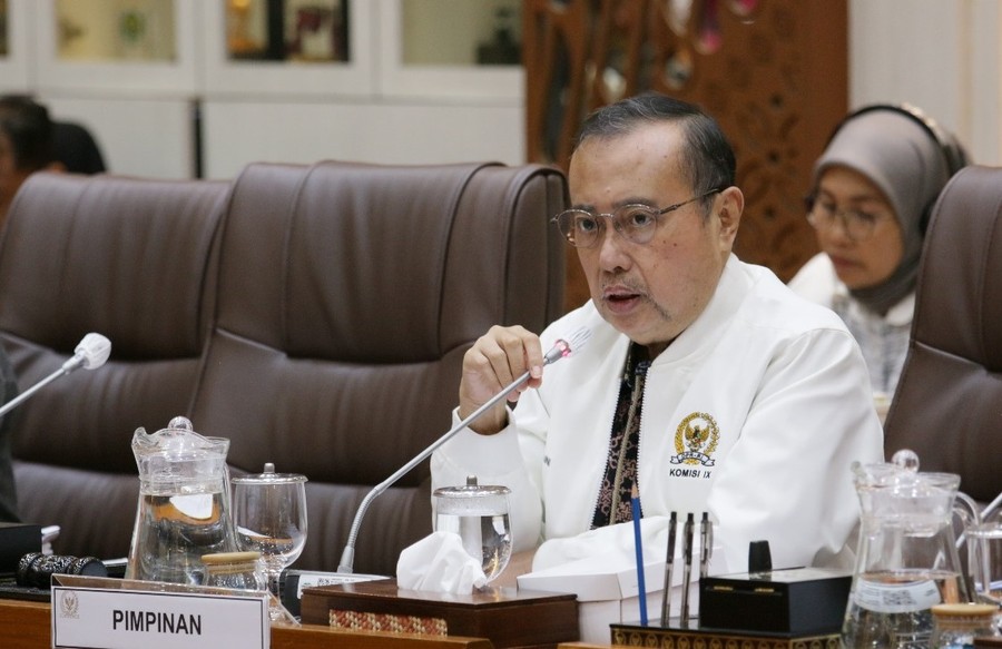 Kebakaran TPA Jatiwaringin Masih Berlangsung, DPR Desak Pemantauan Kesehatan Warga dan Pendampingan Psikologi