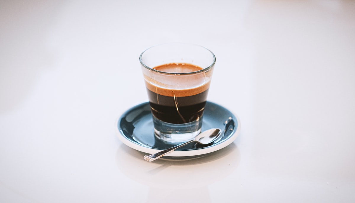Espresso: Fondasi Tak Tergantikan di Balik 90% Minuman Kopi Modern