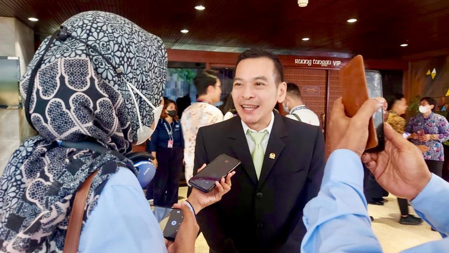 Aparat kepolisian berhasil mengamankan empat dari total enam tersangka pelaku pembantaian seekor tapir yang muncul di ka