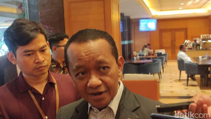 Bahlil: Impor Bensin RI Tinggal 20 Juta KL, Para Importir Marah