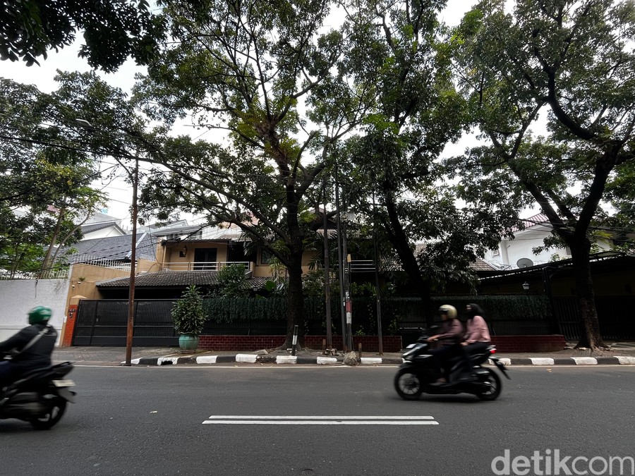 Melihat Lokasi Kecelakaan Siswi SMAN 6 Tewas Usai Tersangkut Kabel