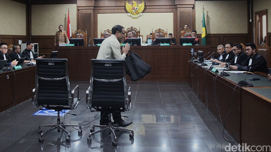 Nadiem Akui Keputusan Pemilihan Chromebook yang Melanggar Perpres