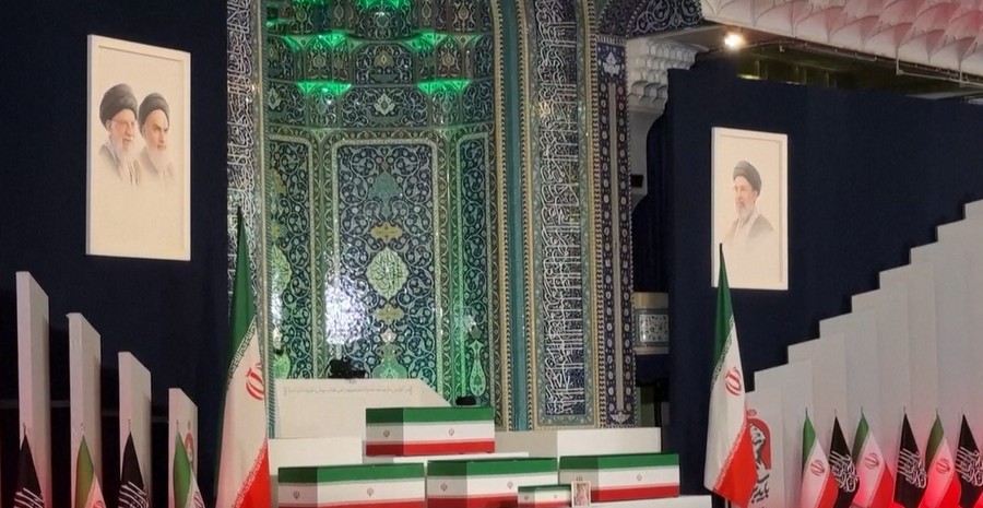 Delegasi Saudi Hadiri Pemakaman Khamenei, Ayat Dilantunkan Iran Jadi Sorotan