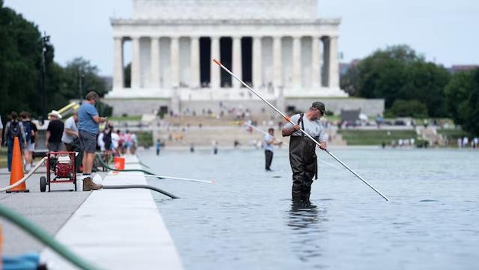 Trump Geram, Kolam Refleksi Monumen Lincoln Dikuras Usai Diduga Jadi Sasaran Aksi Vandalisme