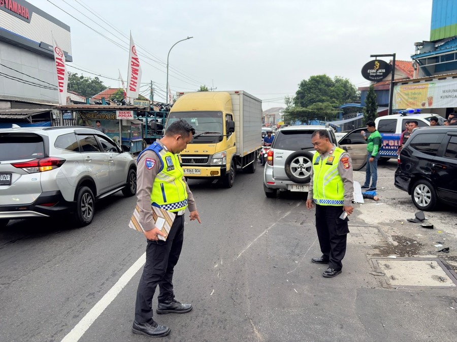 Kecelakaan maut terjadi di Jalan Tole Iskandar, Sukmajaya, Kota Depok, Jawa Barat, pada Selasa pagi (30/6/2026) sekitar 