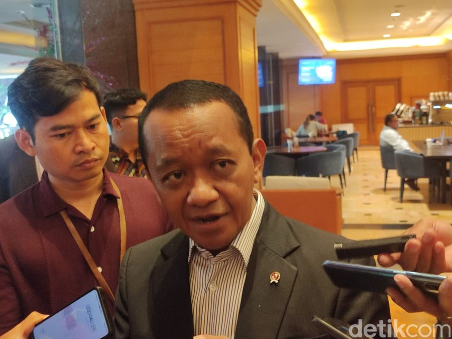 Jakarta, Apaberita.com  – Menteri Energi dan Sumber Daya Mineral (ESDM) Bahlil Lahadalia mengungkapkan adanya kemaraha