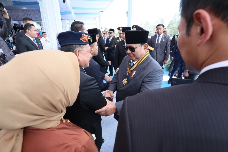 Mendagri Tito Hadiri Upacara HUT Bhayangkara Ke-80 di Bogor