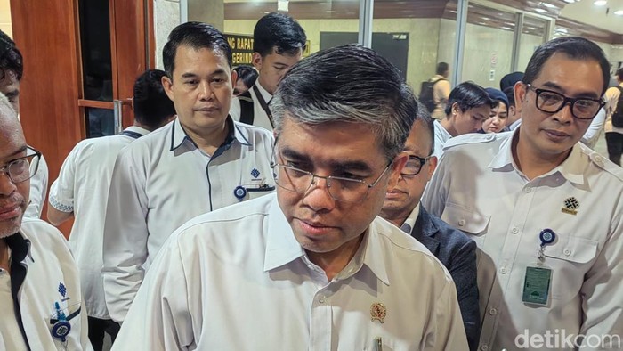 Menaker Buka-bukaan Jurus Cegah Badai PHK di Industri Manufaktur