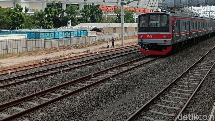 Jam Operasional Stasiun KRL JIS hingga 21.30 WIB, Diperpanjang Jika Ada Event