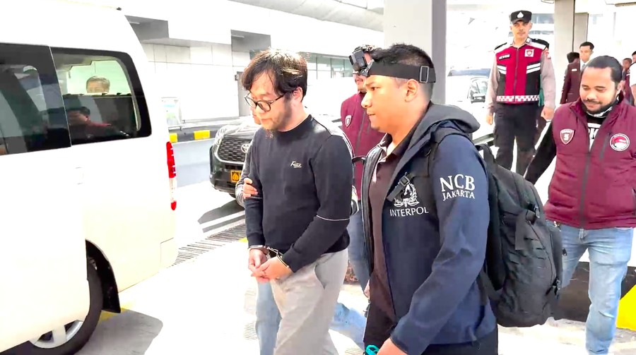 Frans Tukar Rupiah ke Dolar Singapura Sebelum Kirim ke Gembong Narkoba Fredy Pratama di Thailand