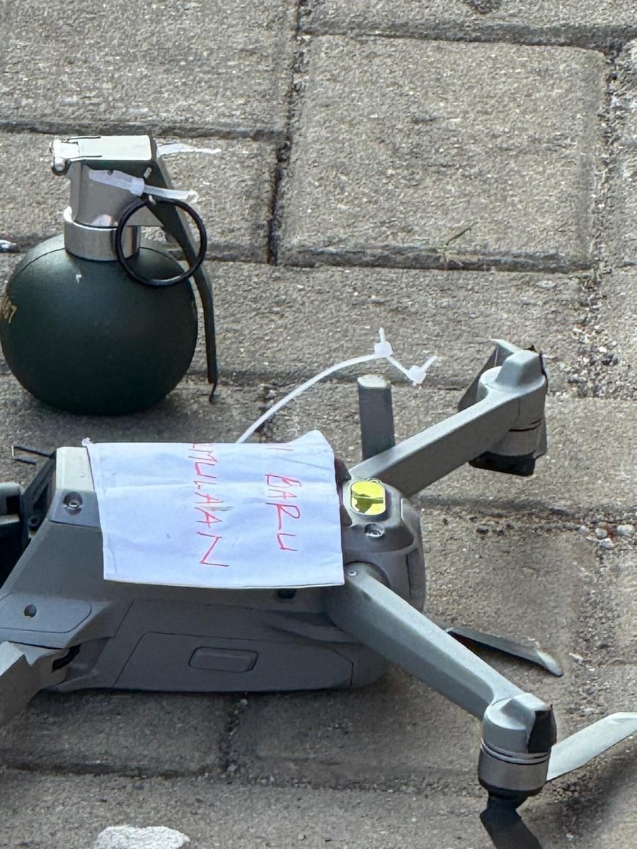 Drone Bawa Granat Replika Jatuh di Rumah Pengacara di Depok, Polisi Selidiki