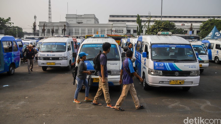 Rencana Penerapan Tarif Rp2.000 pada Mikrotrans JakLingko Tuai Pro dan Kontra