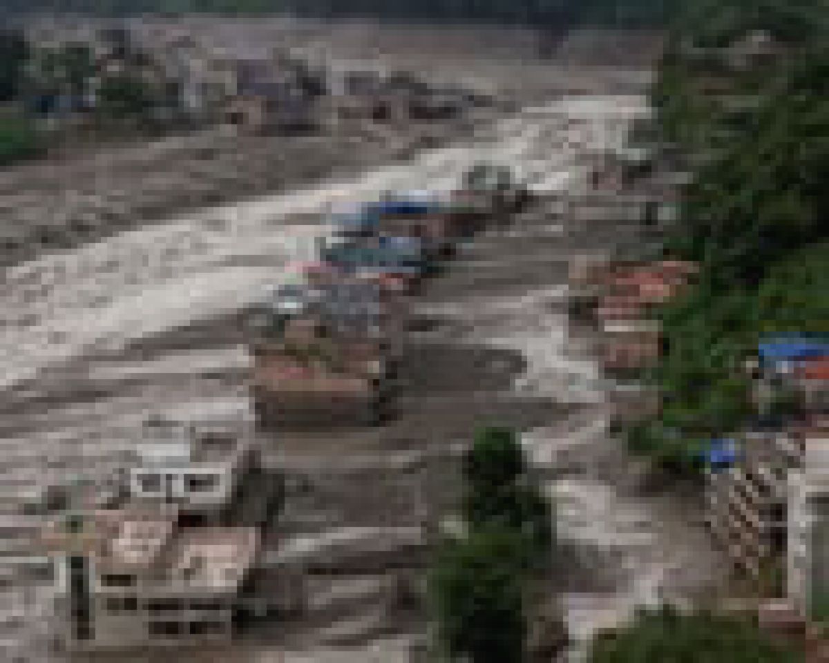 33 Warga Inggris Hilang Usai Banjir Bandang di Perbatasan Nepal-Tibet