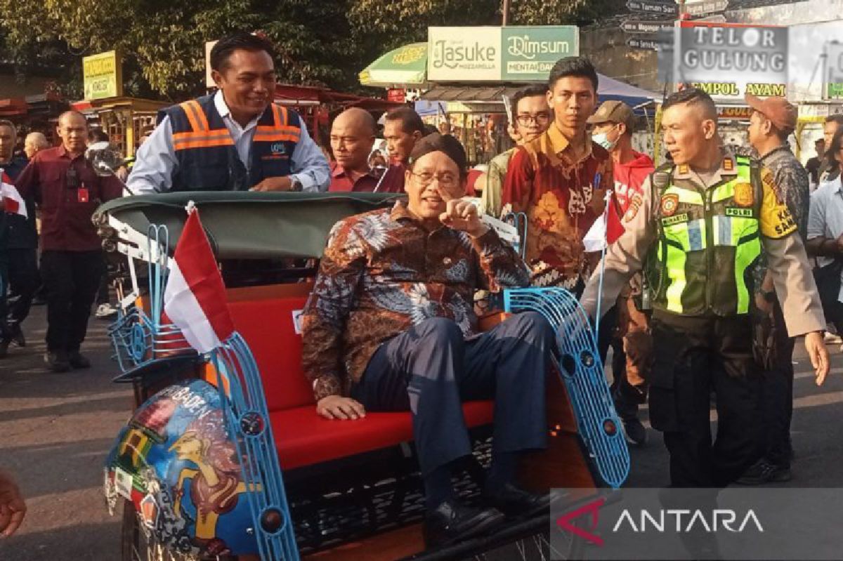 Kemenkeu Salurkan Bantuan Becak Listrik untuk Wisata Yogya