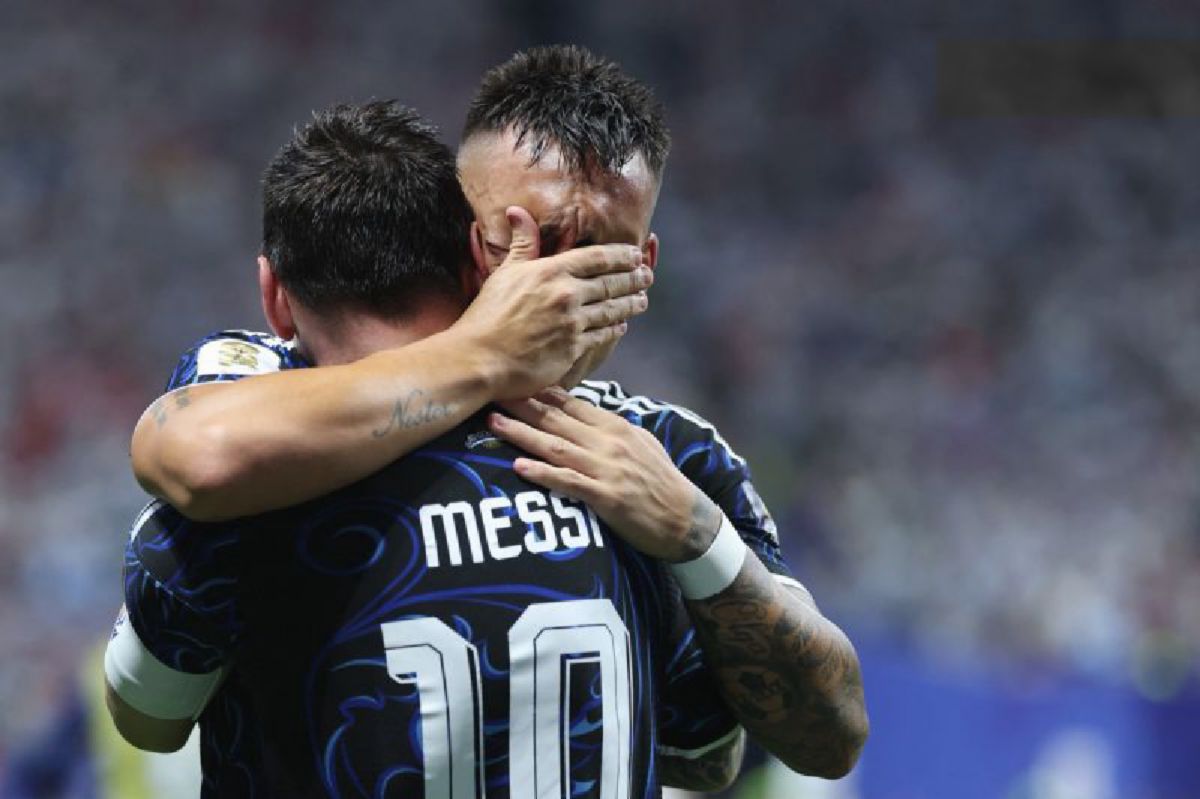 Argentina Bekuk Inggris dengan Dua Gol Larut Menuju Final